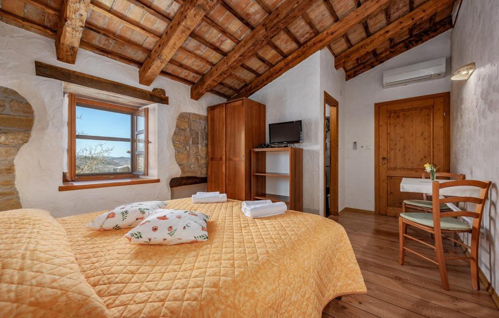 Guesthouse Gospodi Cerovlje Buitenkant foto